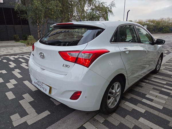 Used Hyundai i30 2015 for sale - 76271031: Photo 3