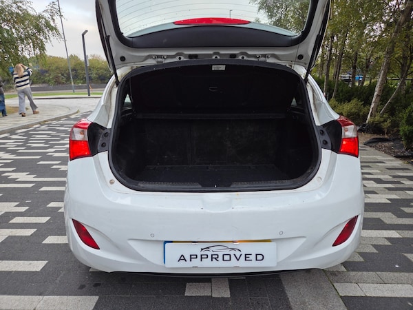 Used Hyundai i30 2015 for sale - 76271031: Photo 6