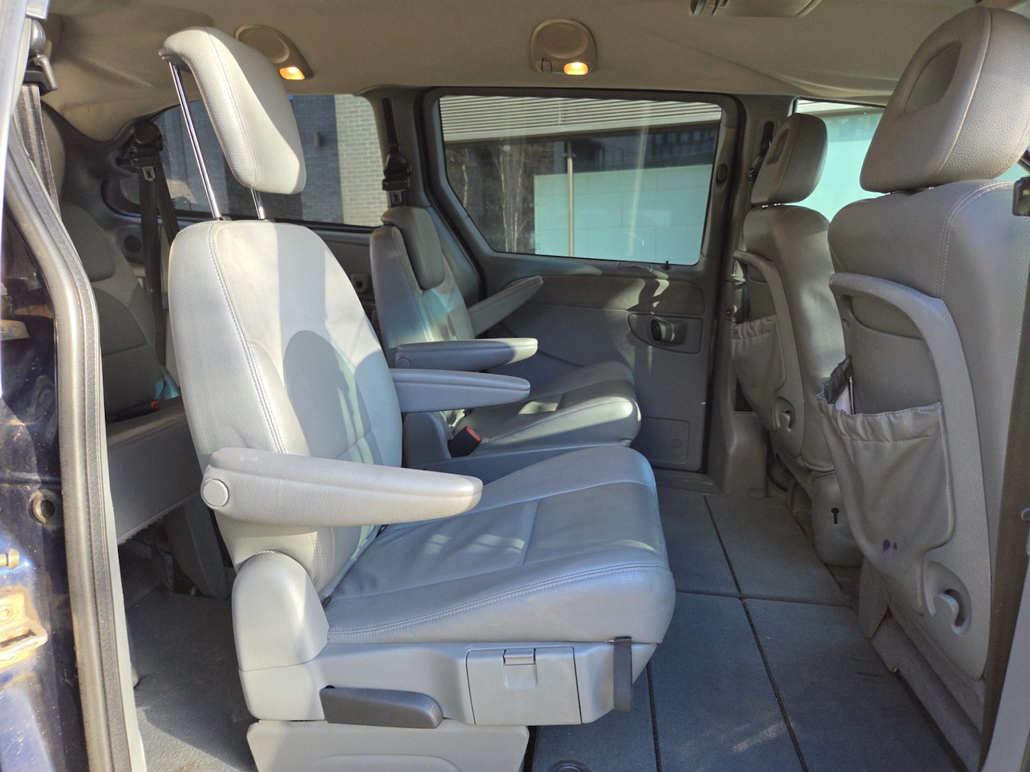 Used Chrysler Grand Voyager 2006 for sale - 76785295: Photo 8