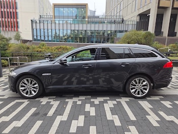 2013 (62) - 2.2d [200] Luxury 5dr Auto