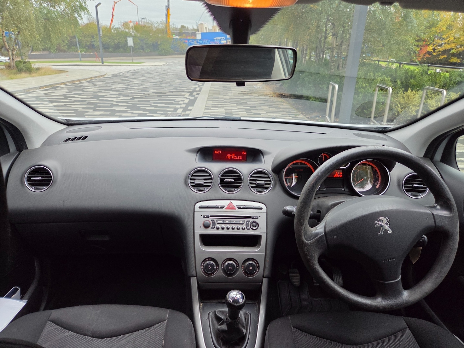 Used Peugeot 308 2011 for sale - 76292658: Photo 10