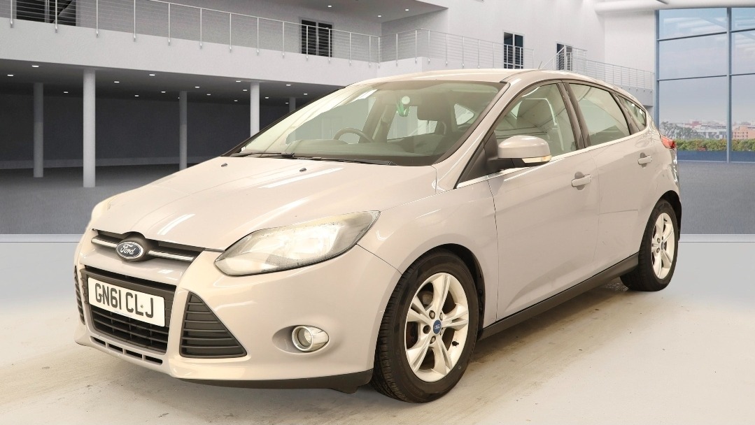 Used Ford Focus 2011 for sale - 77826230: Photo 2