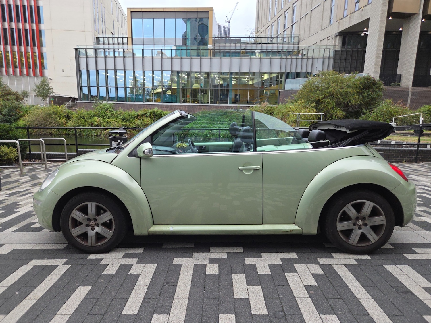 Used Volkswagen Beetle for sale - 76587096: Photo 1