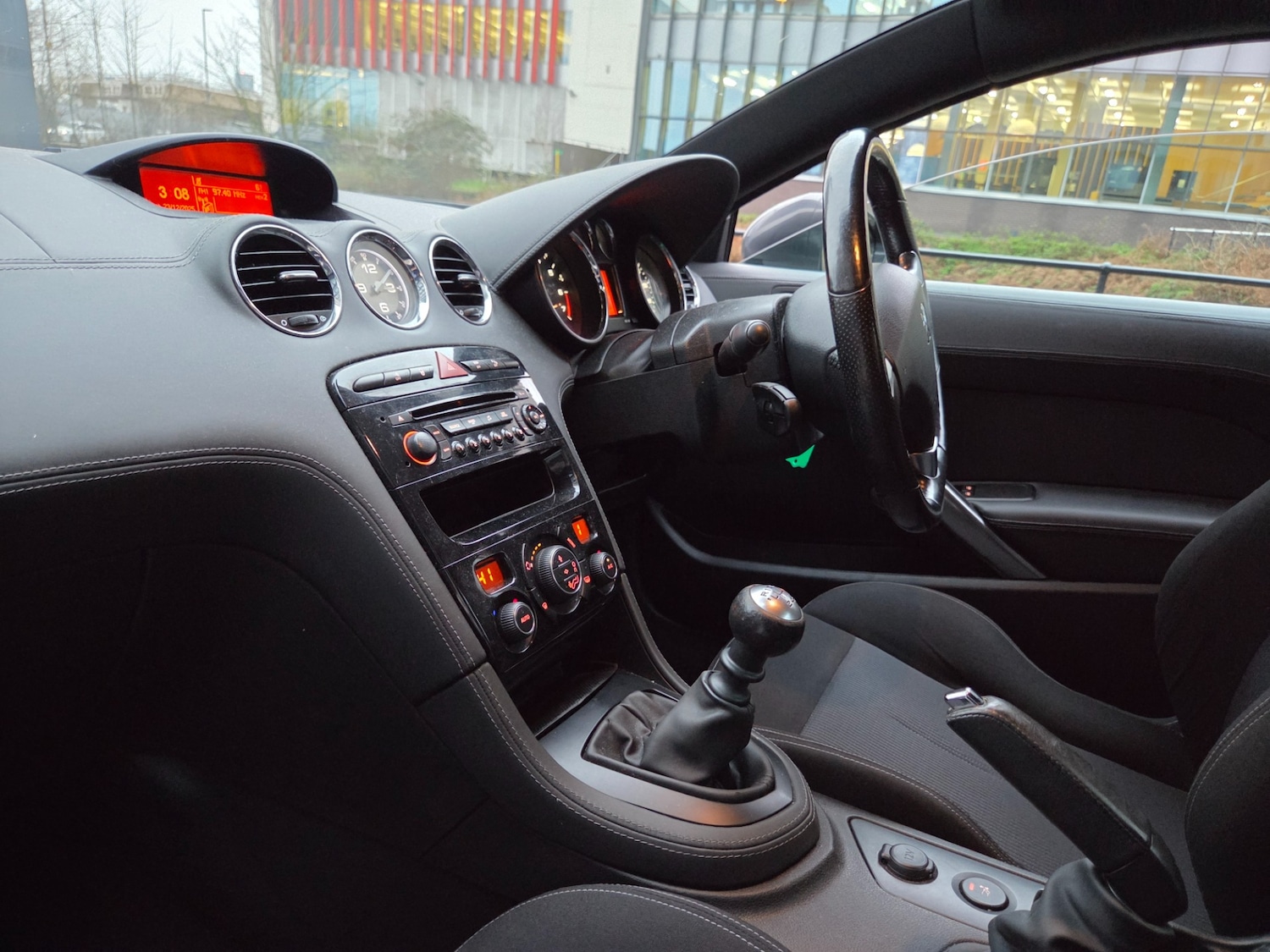 Used Peugeot RCZ 2012 for sale - 77039189: Photo 9