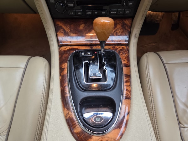 Used Jaguar XJ 2006 for sale - 76163850: Photo 15