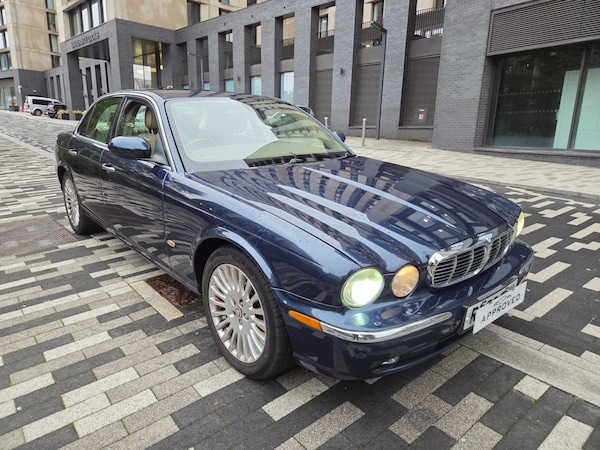 Used Jaguar XJ 2006 for sale - 76163850: Photo 2