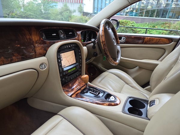 Used Jaguar XJ 2006 for sale - 76163850: Photo 9