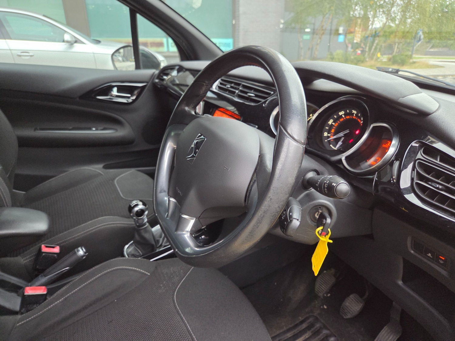 Used Citroen DS3 2012 for sale - 76336047: Photo 10
