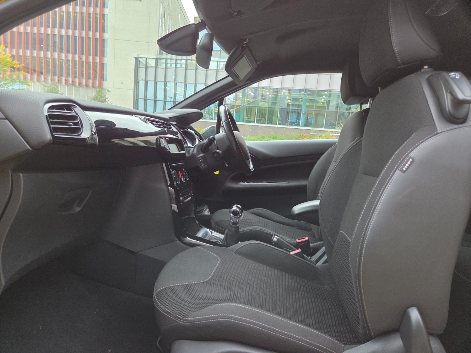 Used Citroen DS3 2012 for sale - 76336047: Photo 8
