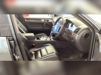 Used Volkswagen Touareg 2006 for sale - 76212269: Photo 4