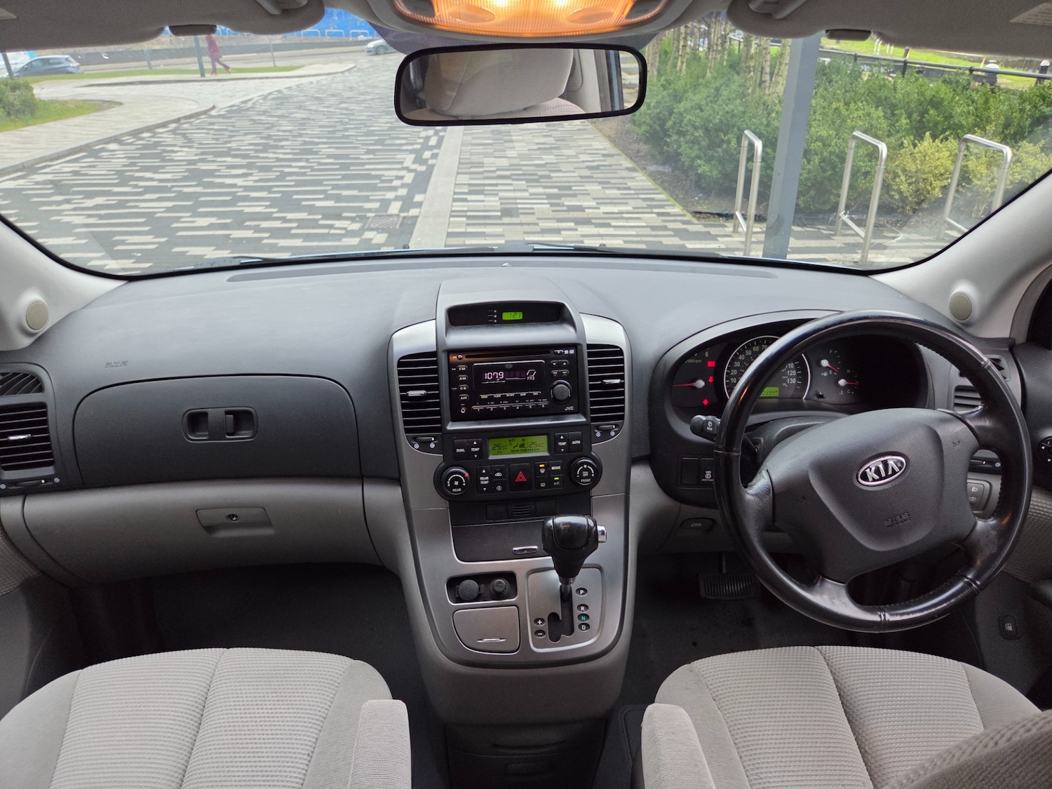 Used Kia Sedona 2007 for sale - 77409670: Photo 12