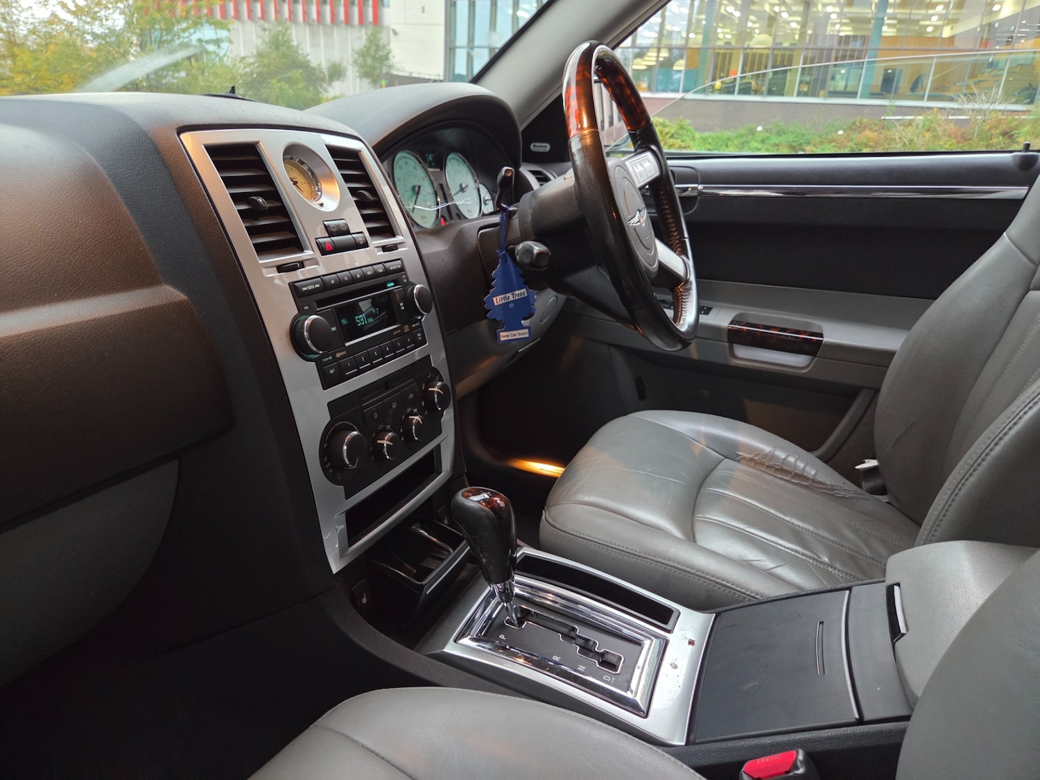 Used Chrysler 300C 2007 for sale - 76293466: Photo 9