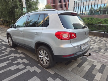 Used Volkswagen Tiguan 2010 for sale - 79495456: Photo
