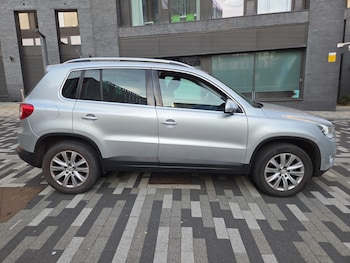 Used Volkswagen Tiguan 2010 for sale - 79495456: Photo