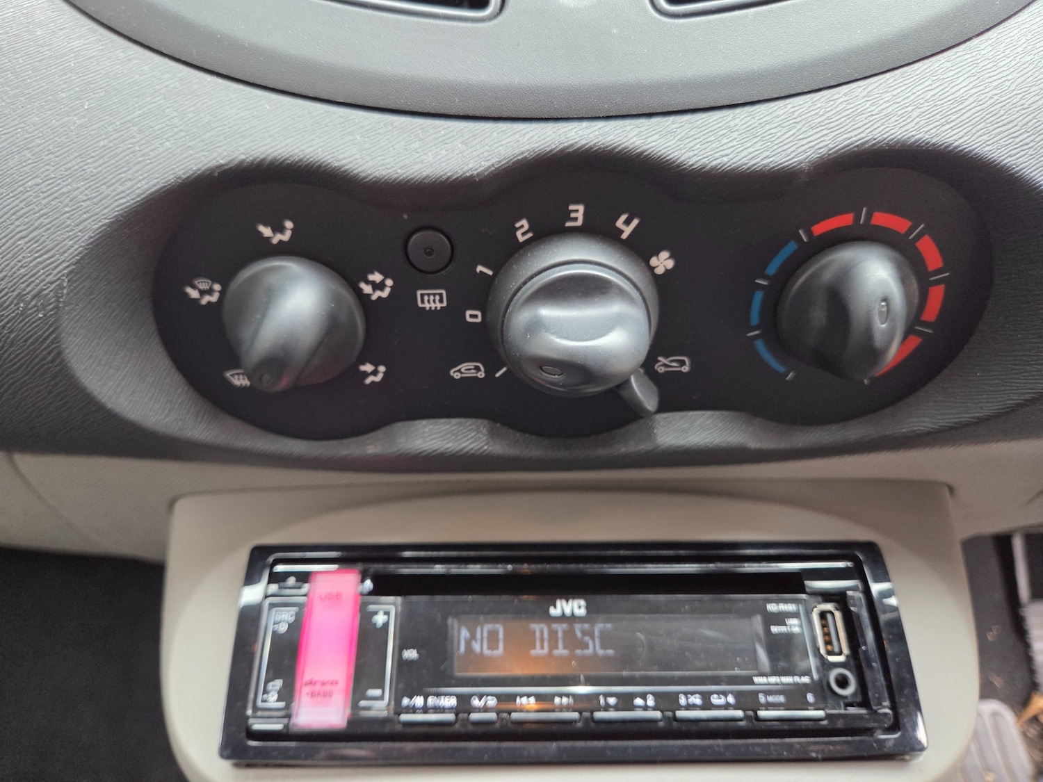 Used Renault Twingo 2010 for sale - 77709363: Photo 14