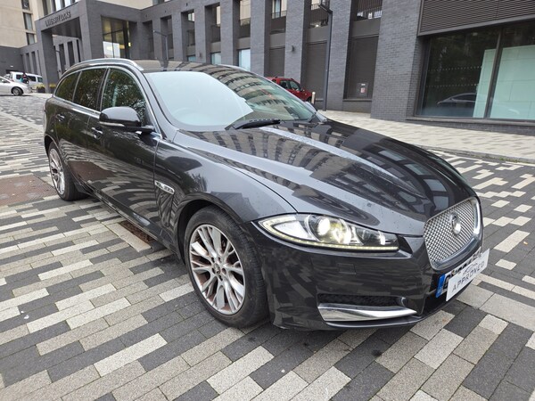 Used Jaguar XF 2013 for sale - 76260852: Photo 2