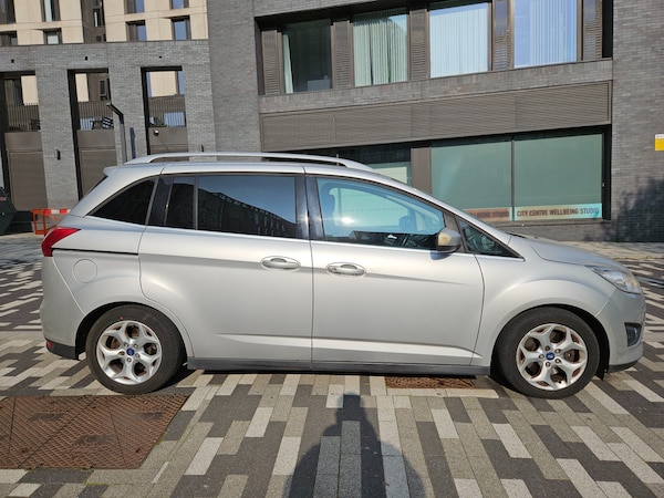 Used Ford Grand C-Max 2011 for sale - 76070588: Photo 16