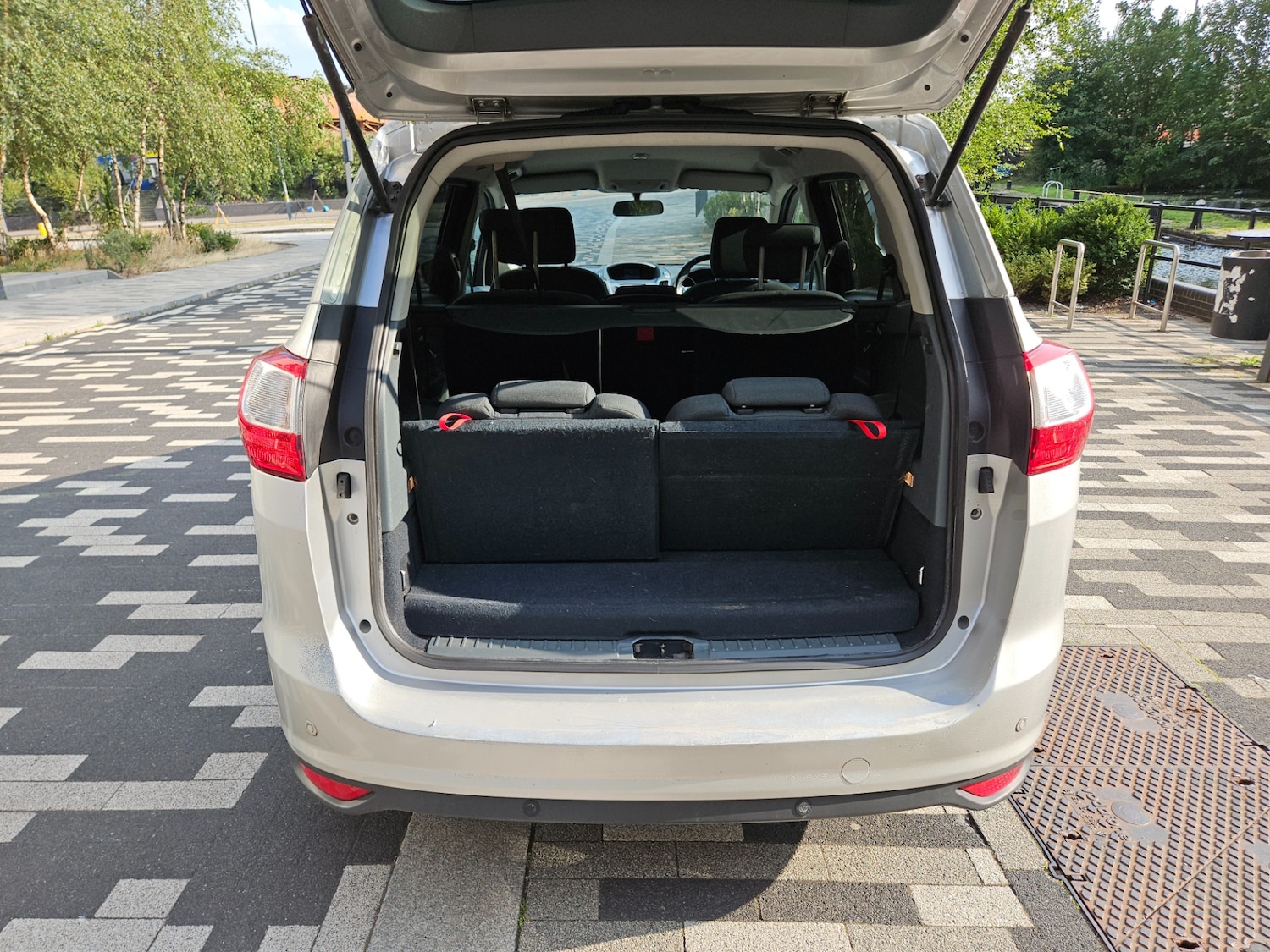 Used Ford Grand C-Max 2011 for sale - 76070588: Photo 6