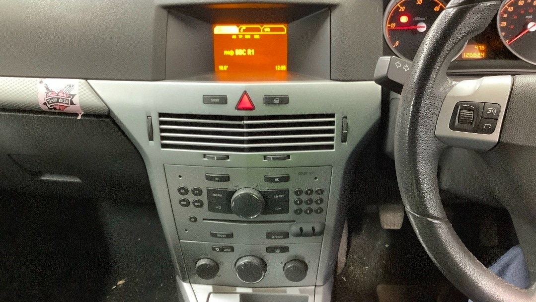 Used Vauxhall Astra 2010 for sale - 77767175: Photo 12