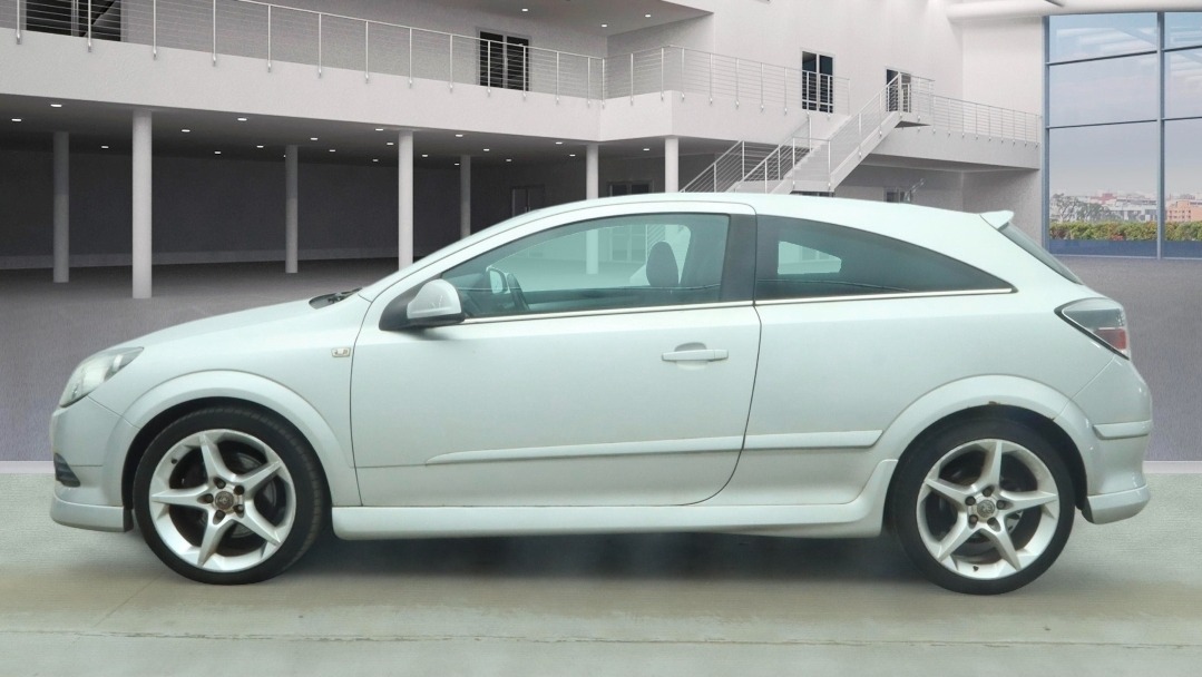 Used Vauxhall Astra 2010 for sale - 77767175: Photo 7