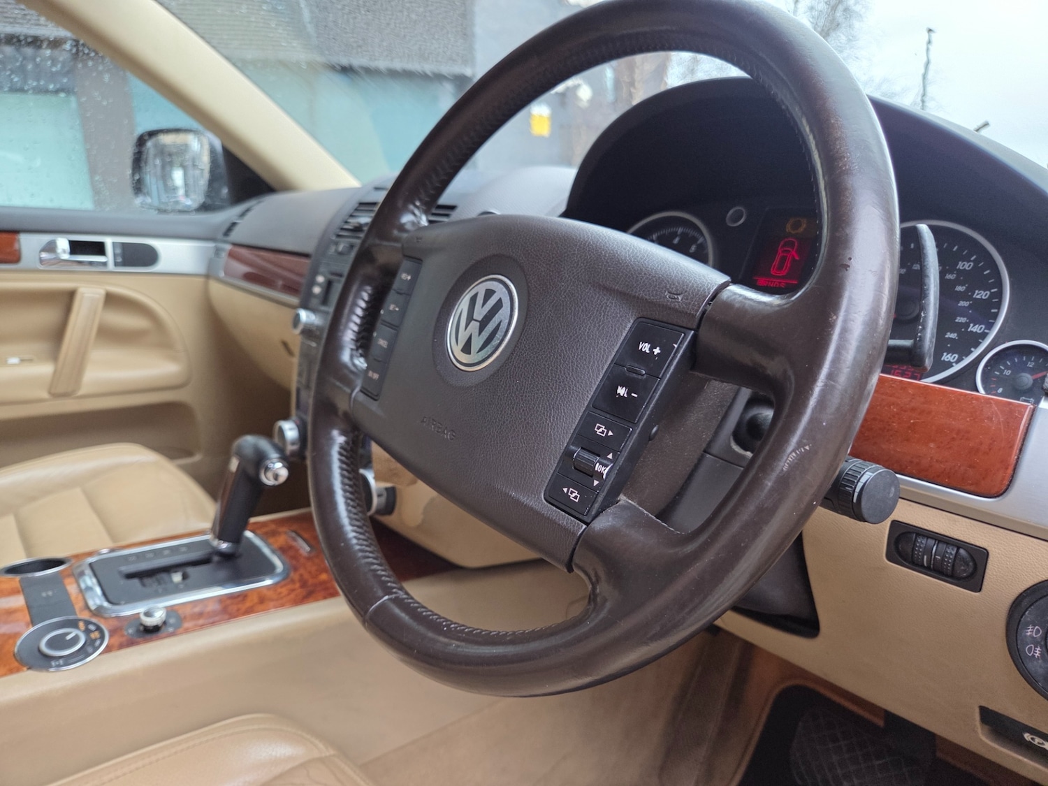 Used Volkswagen Touareg 2004 for sale - 77388223: Photo 10
