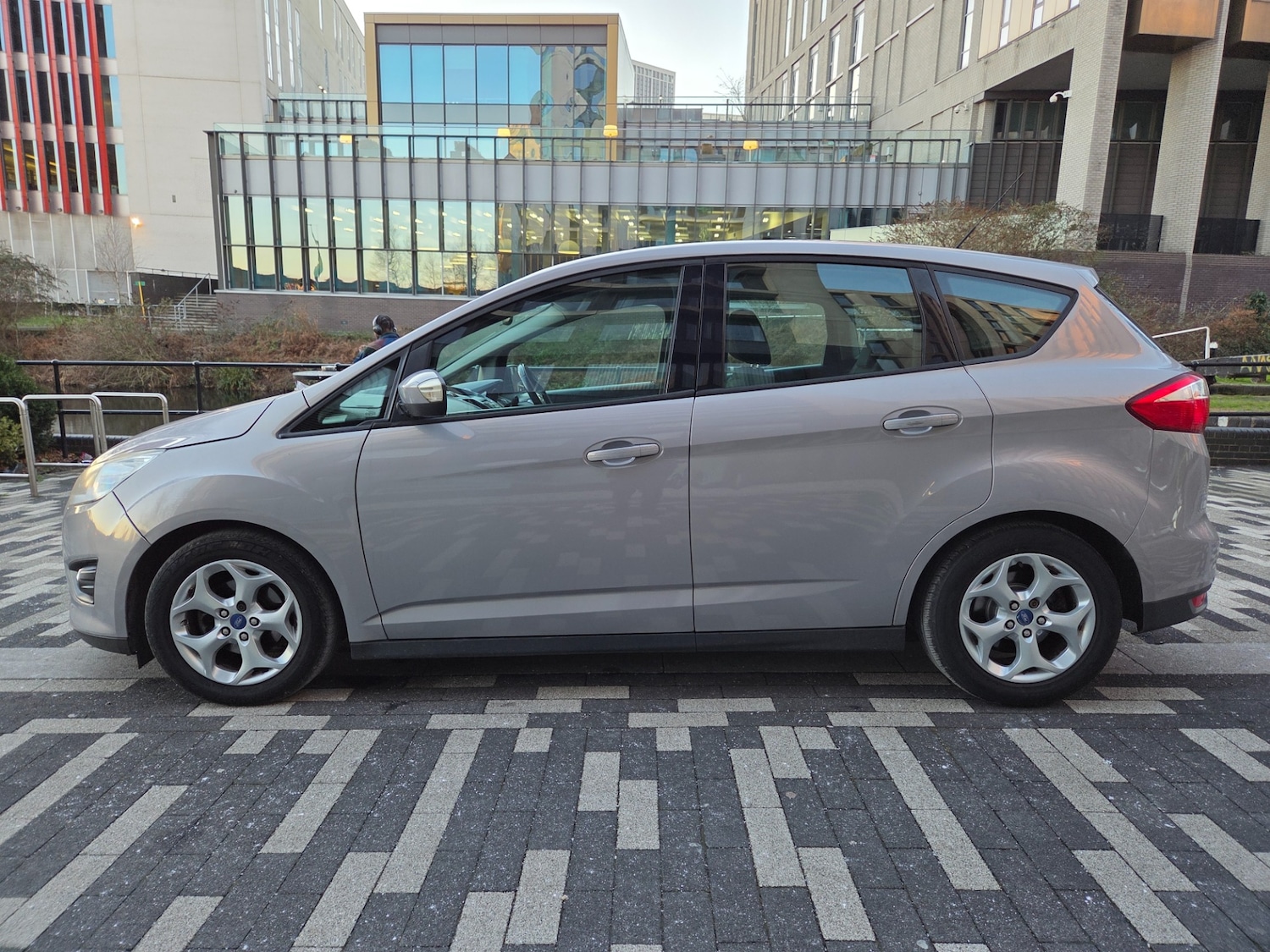 Used Ford C-Max 2011 for sale - 77090198: Photo 1