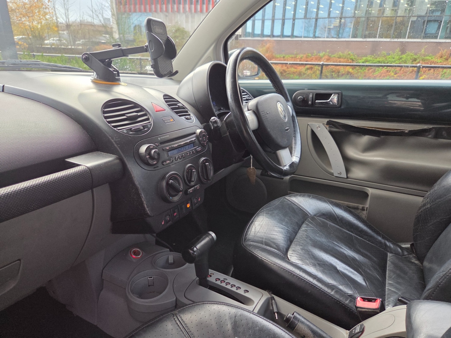 Used Volkswagen Beetle 2005 for sale - 76802497: Photo 9