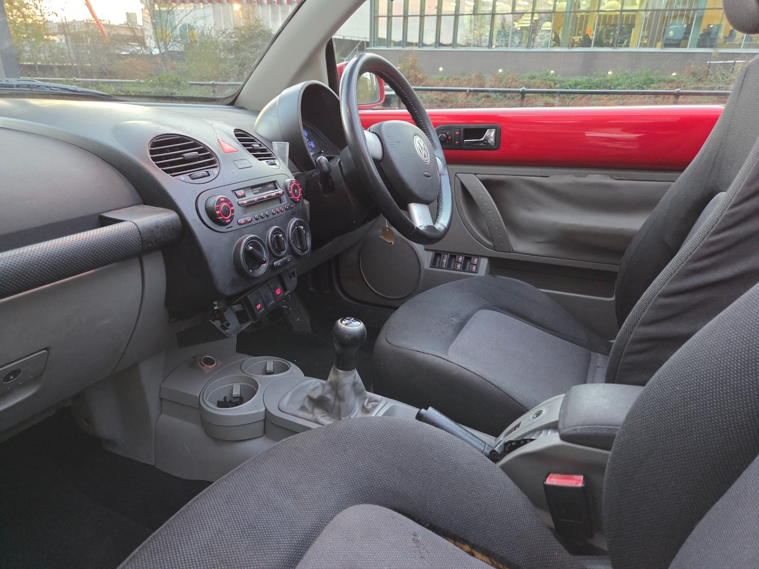 Used Volkswagen Beetle 2004 for sale - 76649657: Photo 16