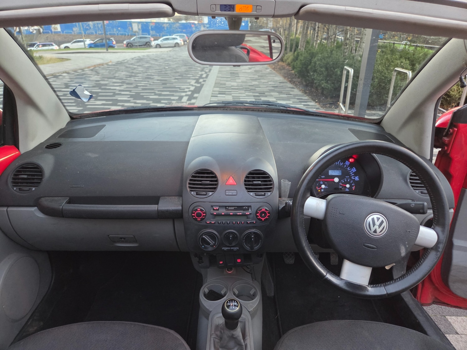 Used Volkswagen Beetle 2004 for sale - 76649657: Photo 18