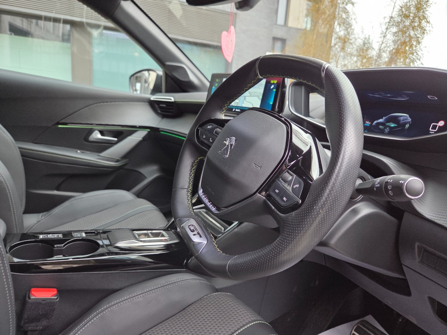 Used Peugeot 208 2022 for sale - 76594852: Photo 10