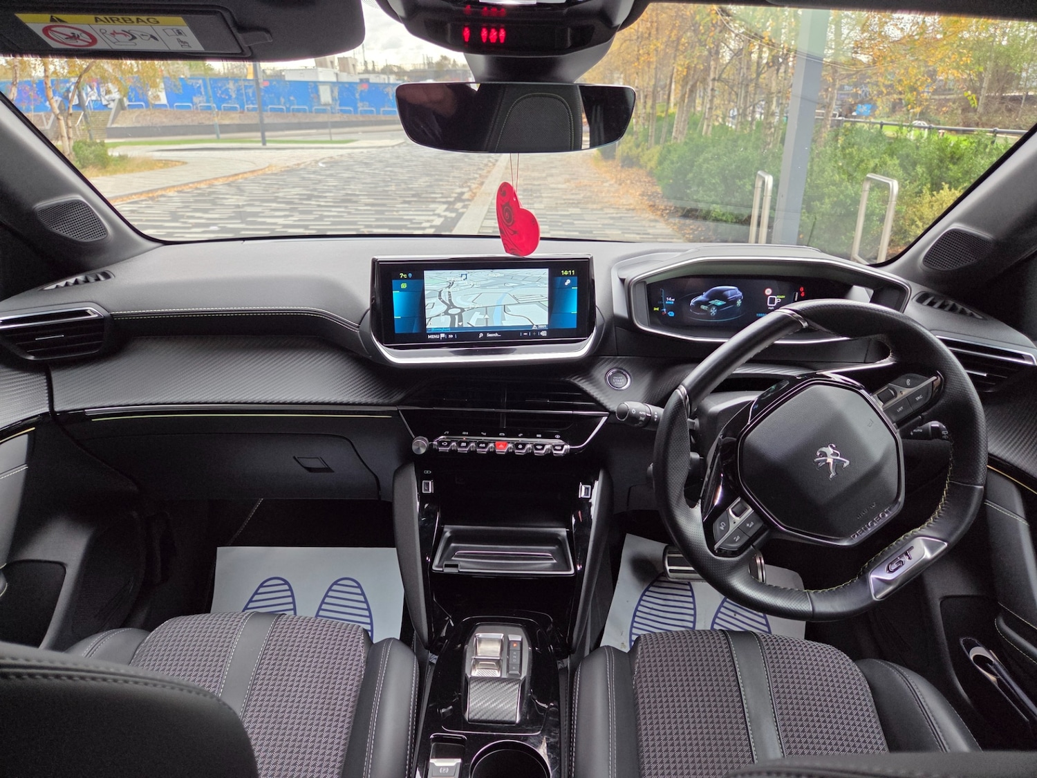 Used Peugeot 208 2022 for sale - 76594852: Photo 11