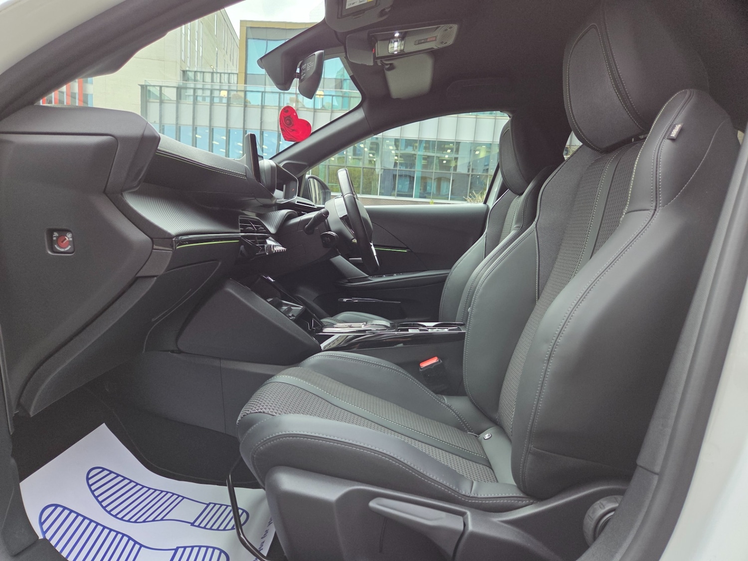 Used Peugeot 208 2022 for sale - 76594852: Photo 8