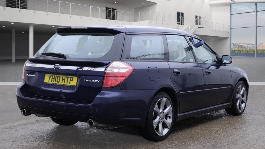 Used Subaru Legacy 2010 for sale - 76927110: Photo 2