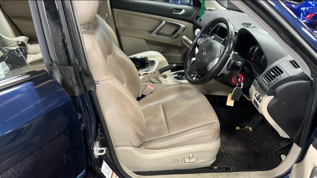 Used Subaru Legacy 2010 for sale - 76927110: Photo 8