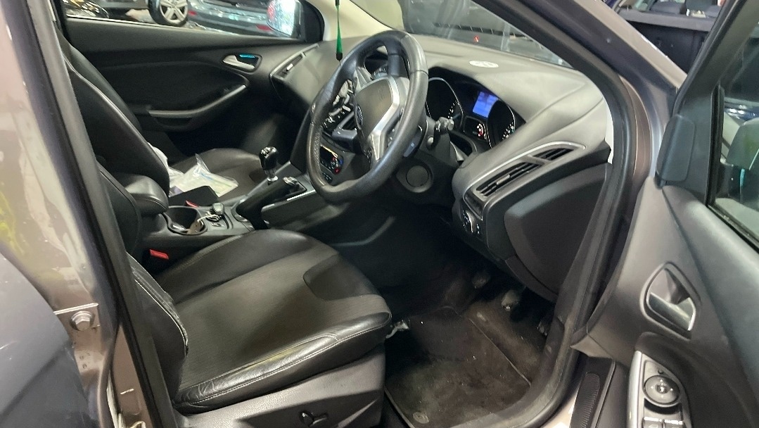 Used Ford Focus 2012 for sale - 77767185: Photo 10