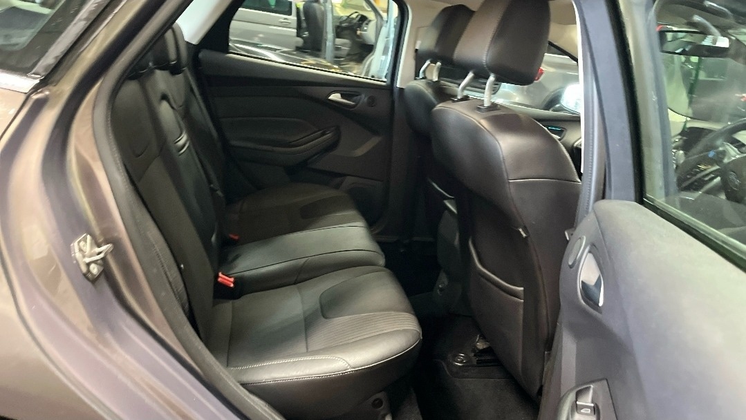 Used Ford Focus 2012 for sale - 77767185: Photo 9