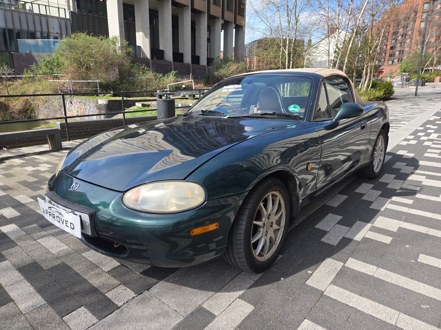 Used Mazda MX-5 1999 for sale - 78156464: Photo 2