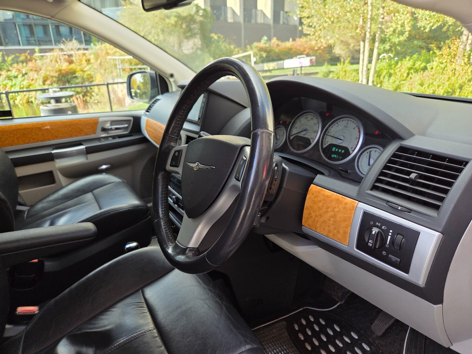 Used Chrysler Grand Voyager 2009 for sale - 76358295: Photo 14