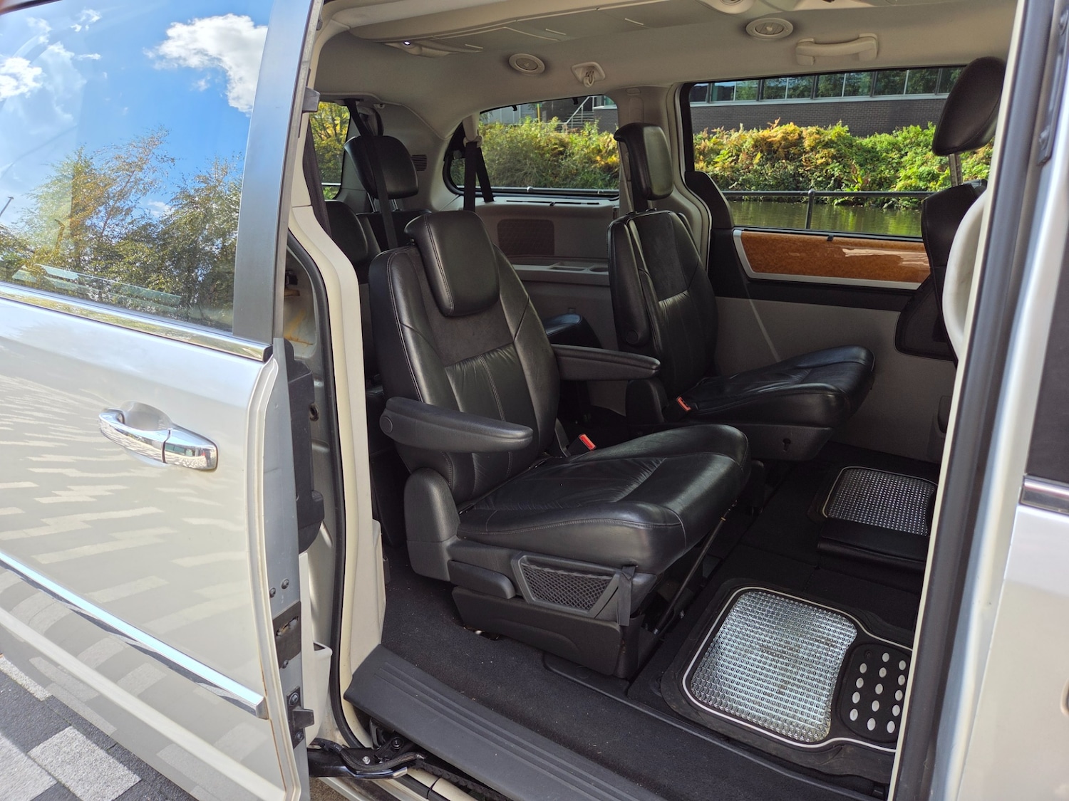 Used Chrysler Grand Voyager 2009 for sale - 76358295: Photo 9