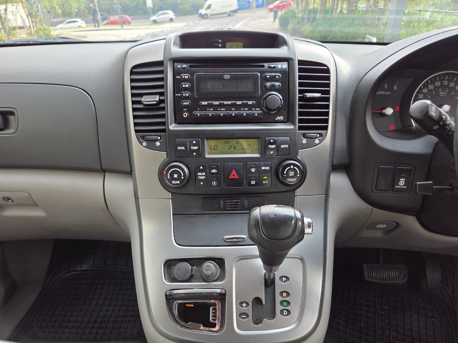 Used Kia Sedona 2007 for sale - 76187357: Photo 15