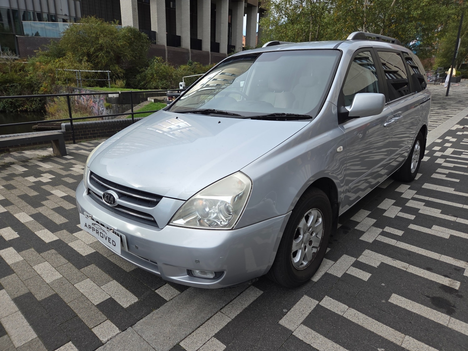Used Kia Sedona 2007 for sale - 76187357: Photo 2