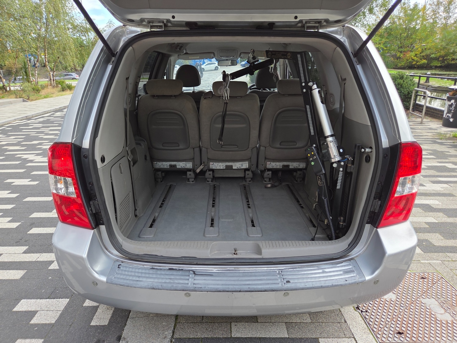 Used Kia Sedona 2007 for sale - 76187357: Photo 5