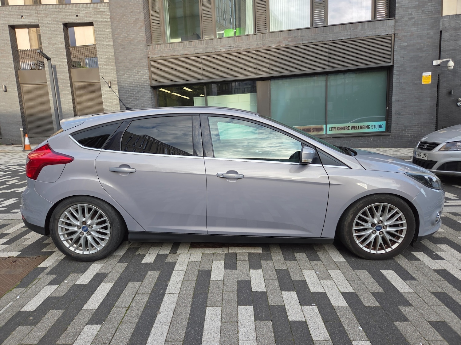 Used Ford Focus 2011 for sale - 76134433: Photo 17