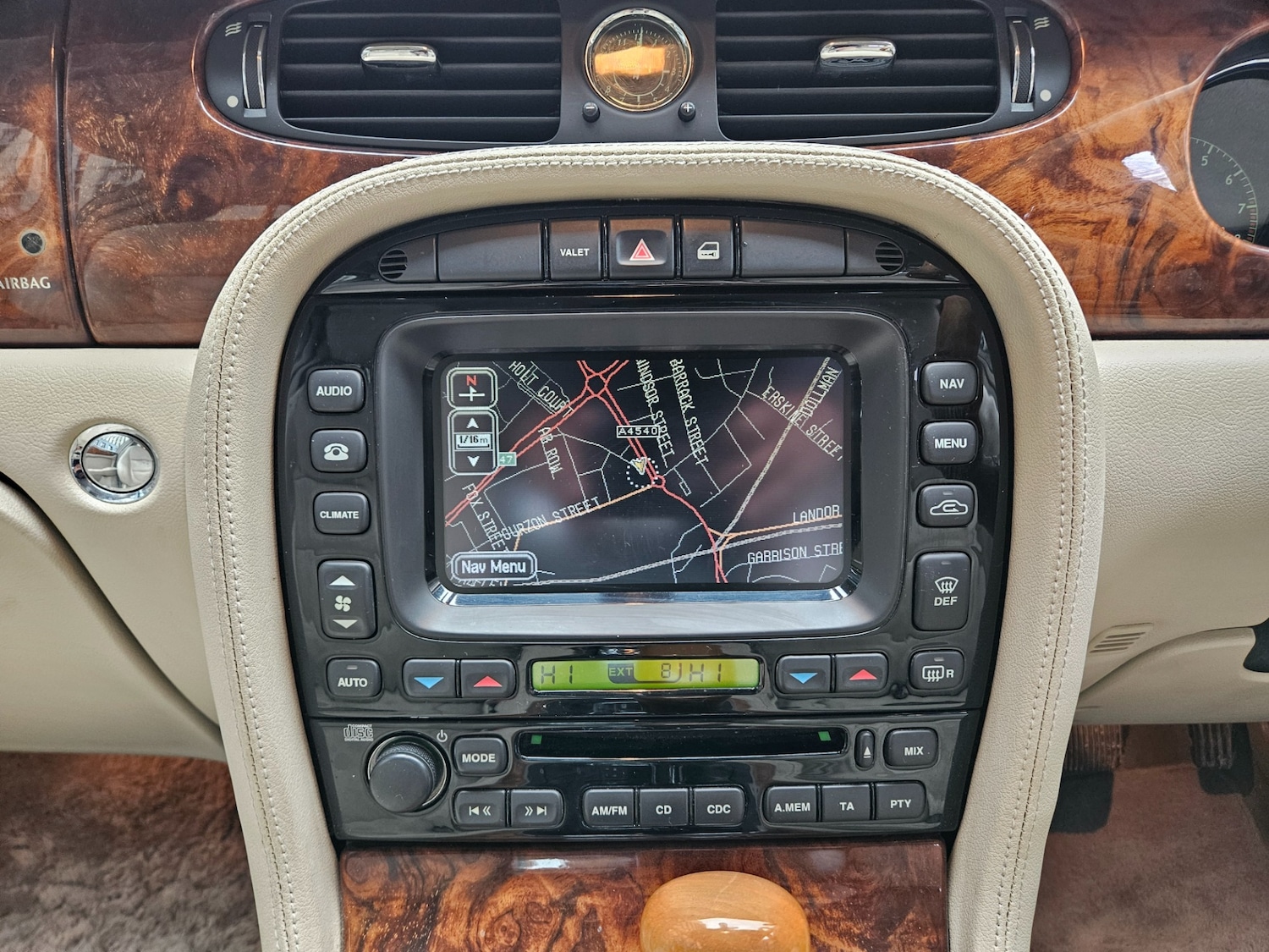 Used Jaguar XJ 2003 for sale - 77826408: Photo 12