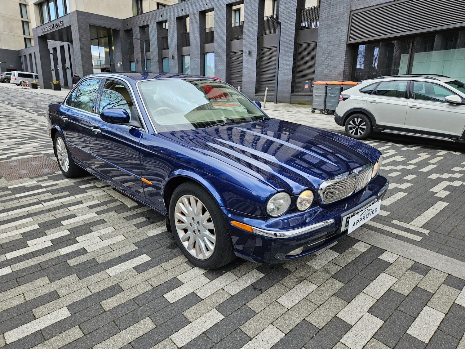 Used Jaguar XJ 2003 for sale - 77826408: Photo 2