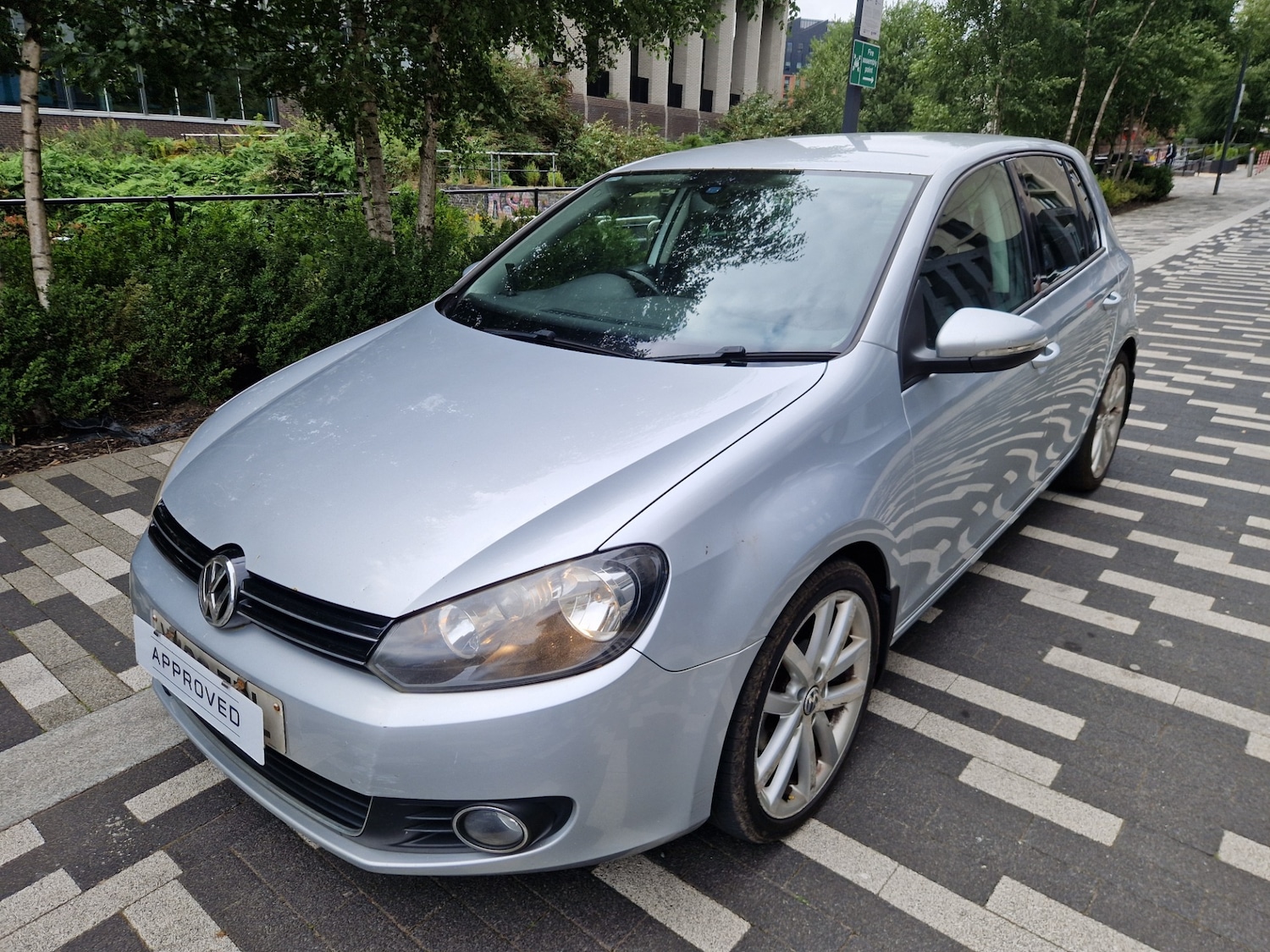 Used Volkswagen Golf 2009 for sale - 76397192: Photo 2