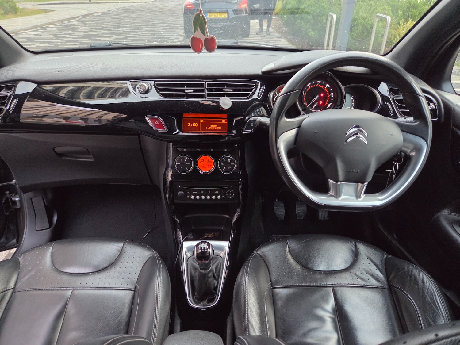 Used Citroen DS3 2013 for sale - 77230696: Photo 10