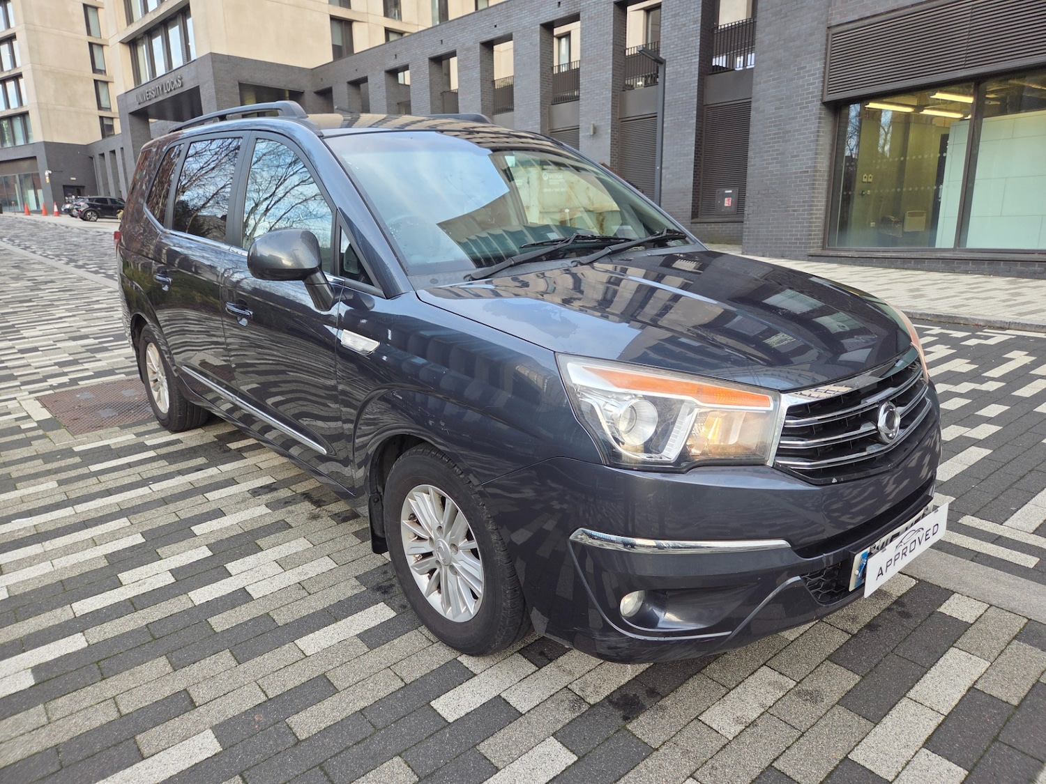 Used Ssangyong Turismo 2015 for sale - 76963104: Photo 18