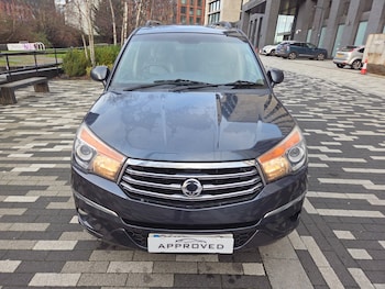 Used Ssangyong Turismo 2015 for sale - 76963104: Photo