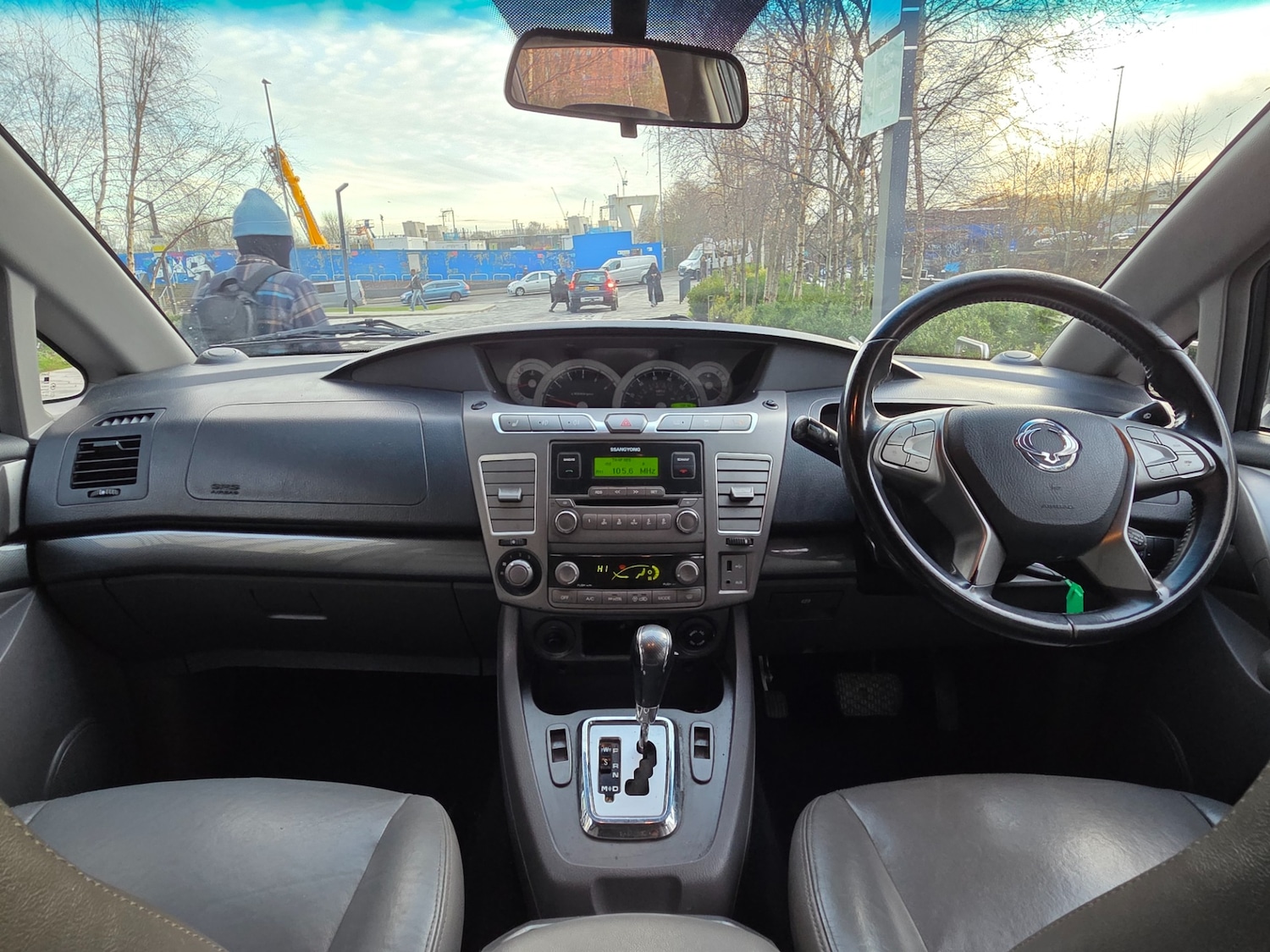 Used Ssangyong Turismo 2015 for sale - 76963104: Photo 9